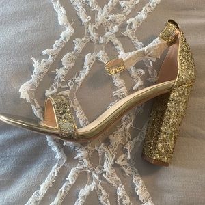 lulu’s gold glitter wedge heels